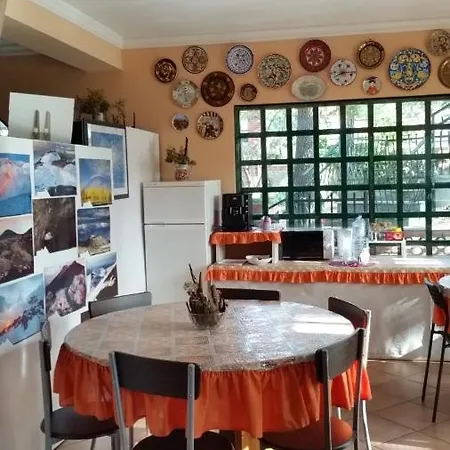 住宿加早餐酒店 Morgante 佩达拉